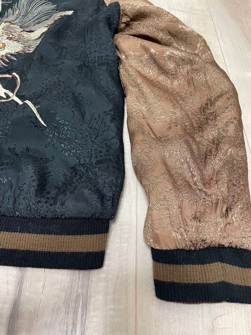 スカジャン 金色と黒色 龍刺繍　リバーシブル　茶色と黒色