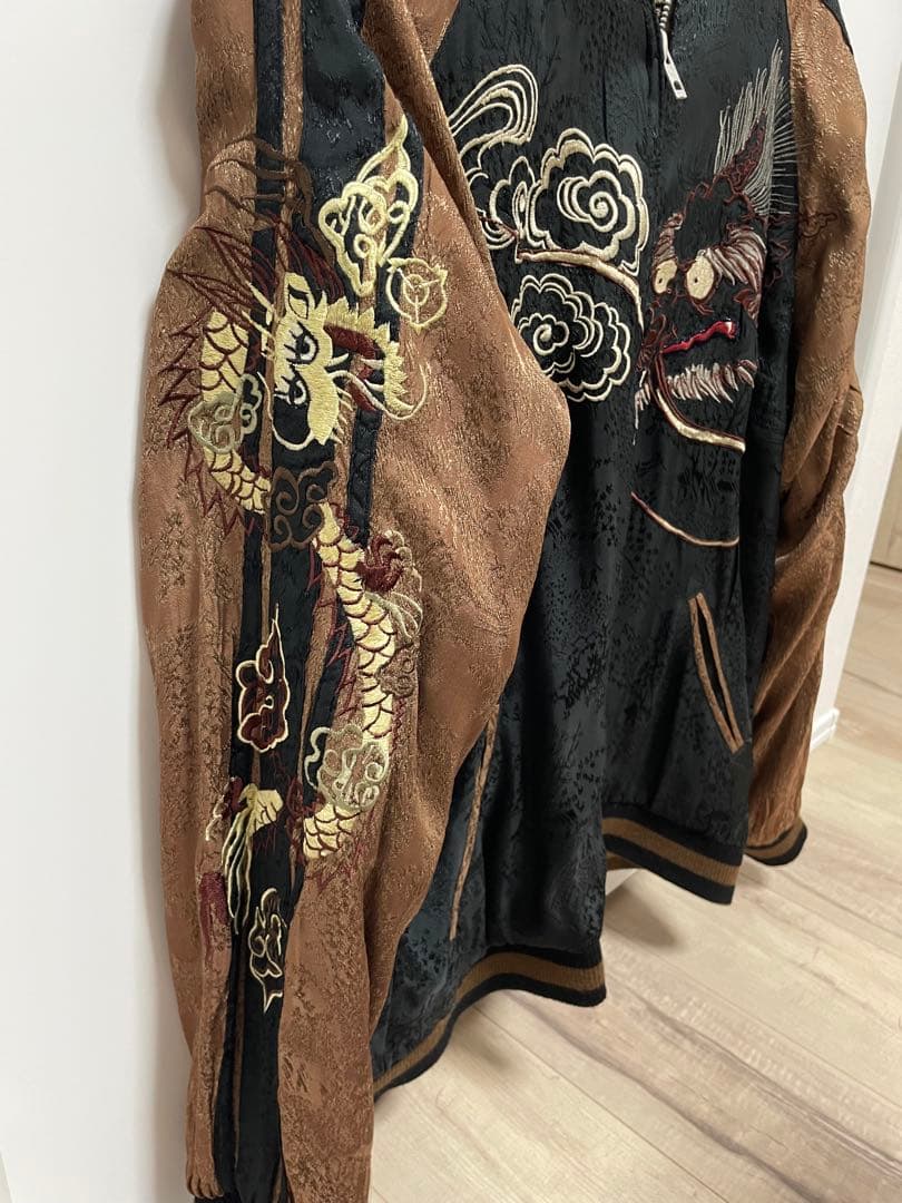 スカジャン 金色と黒色 龍刺繍　リバーシブル　茶色と黒色