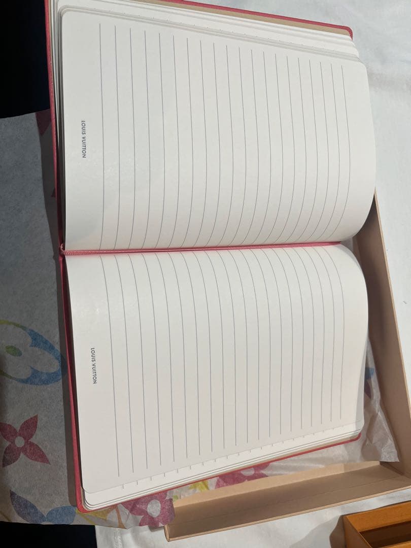 LOUIS VUITTON ノート レッド