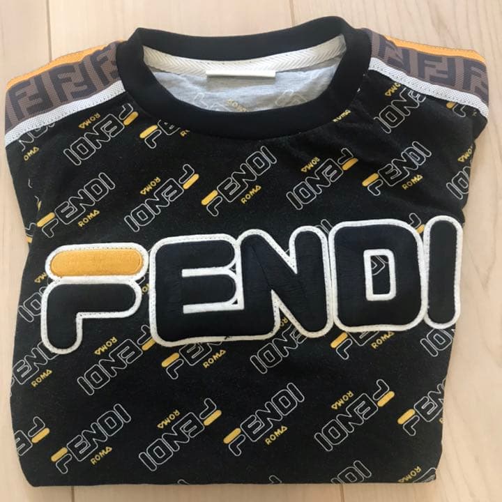 FENDI キッズ　FILA コラボ　半袖　ズッカ