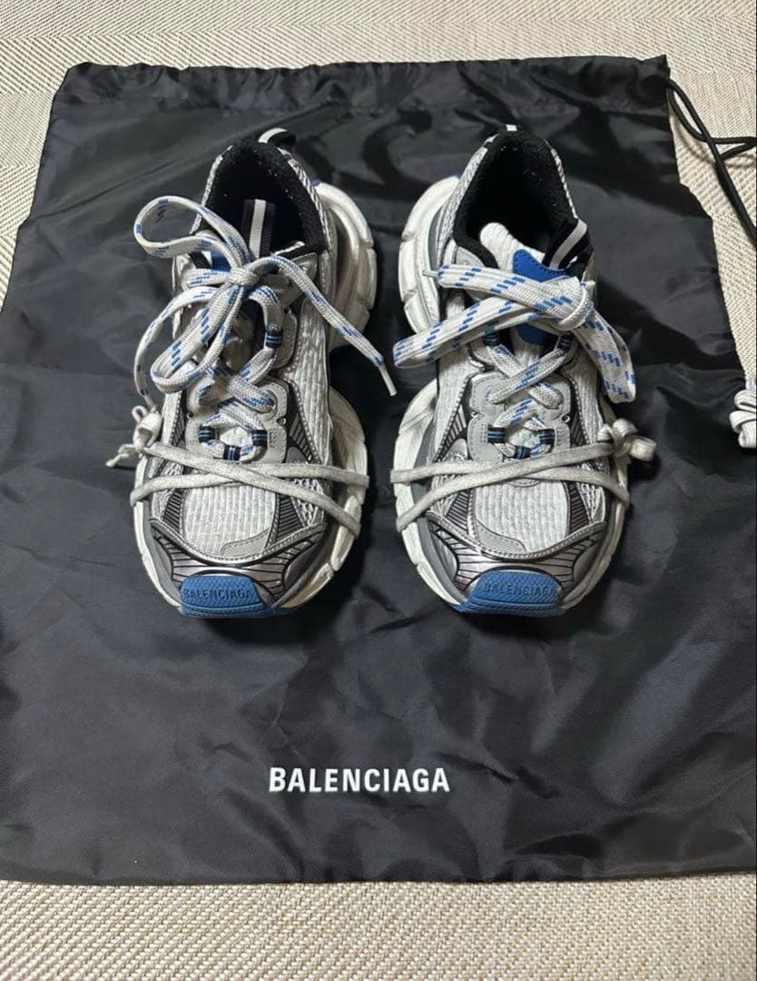 BALENCIAGA スニーカー