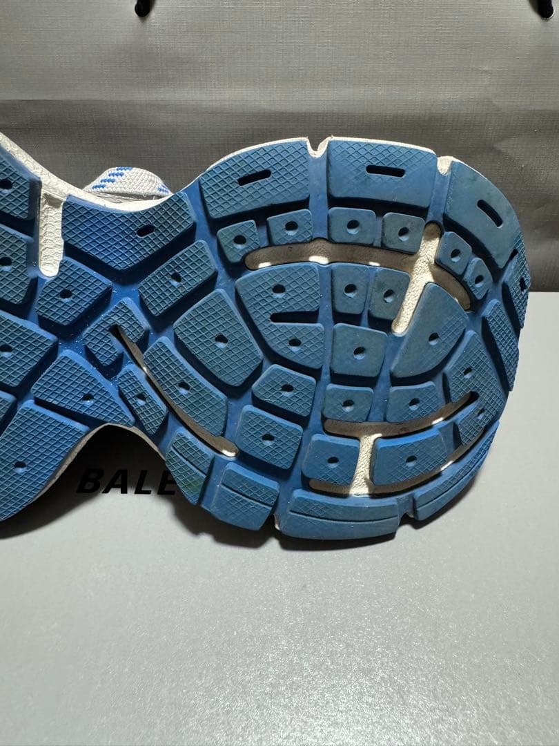 BALENCIAGA スニーカー