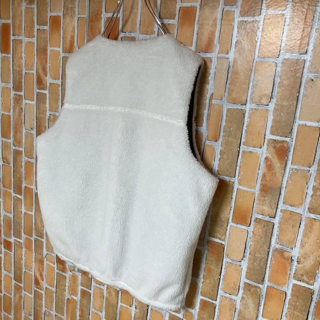 201NIKEリバーシブルベスト　ナイキボアモコモコウインタライズドスウォッシュ