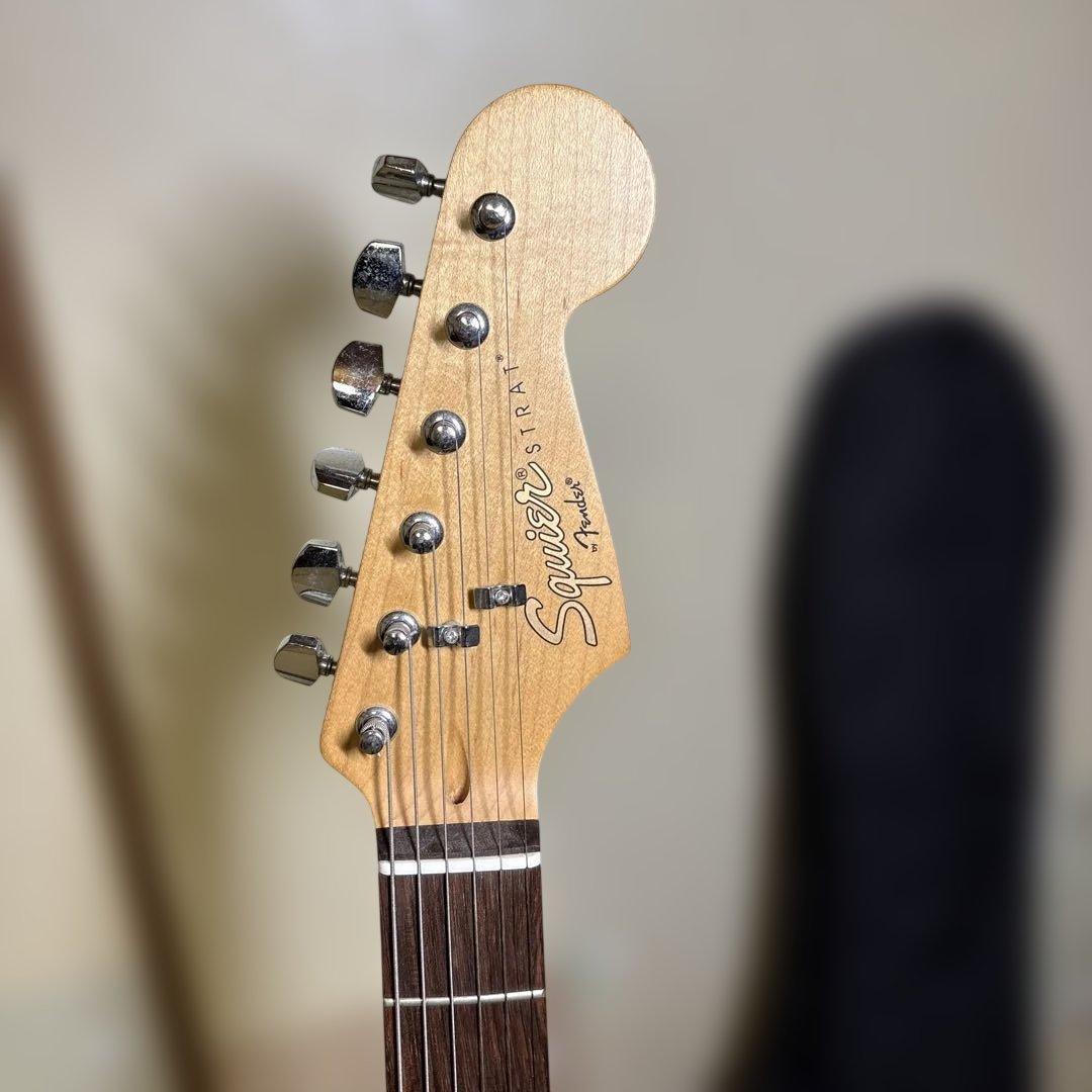 ミ*ー様 Squier by Fenderストラトキャスター イエローソフトケー