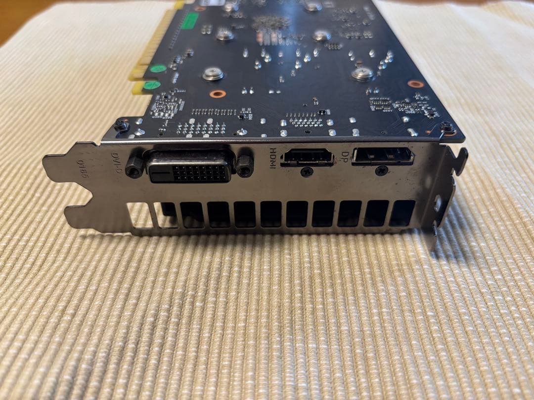 グラフィックボード　GF-GTX1650D6-E4GB/DF3