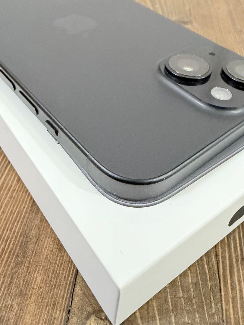 【美品】iPhone 15 256GB SIMフリー 【バッテリー容量94%】