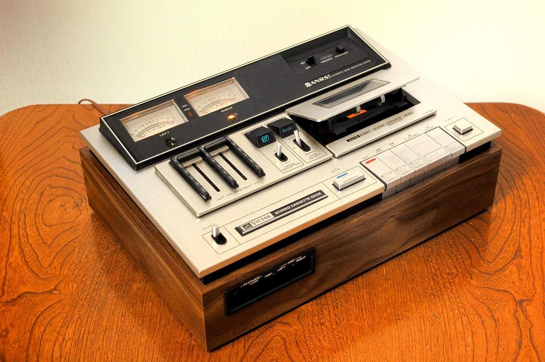 ★VICTOR STEREO CASSETTE DECK CCR-668 ♪