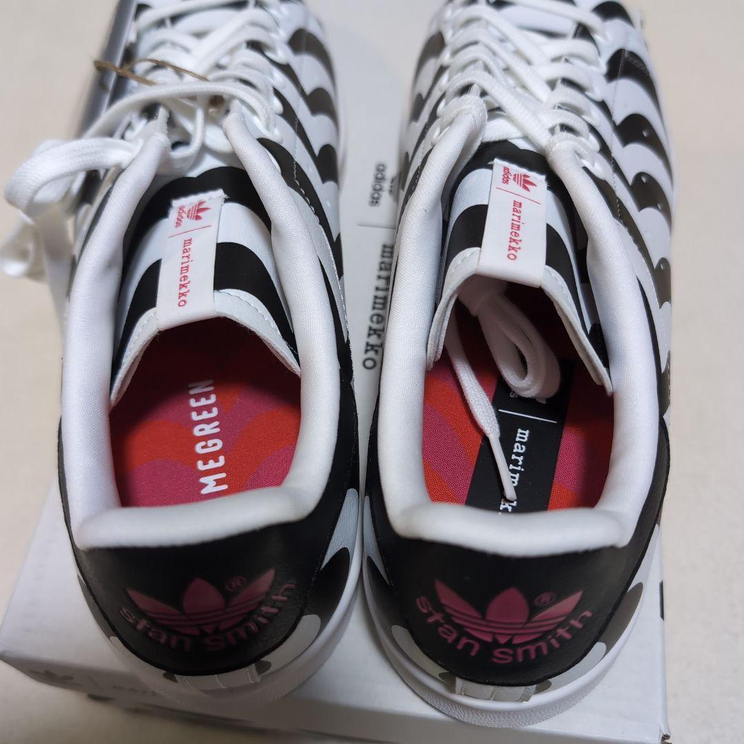 新品タグ付き アディダス×マリメッコ 限定コラボ品 スタンスミス 28cm