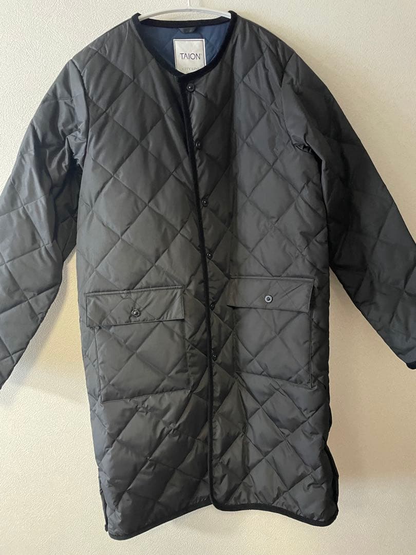 【SHIPS any別注】TAION パイピング ノーカラー キルティングコート