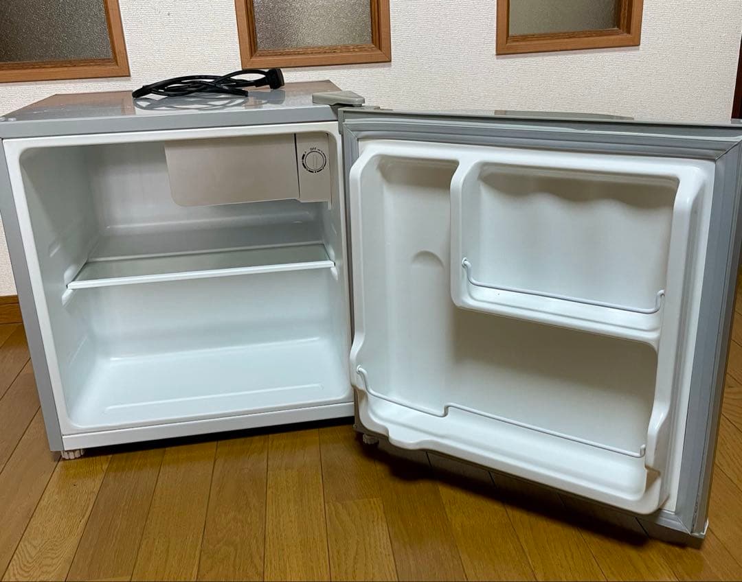 冷蔵庫　小型　一人暮らし