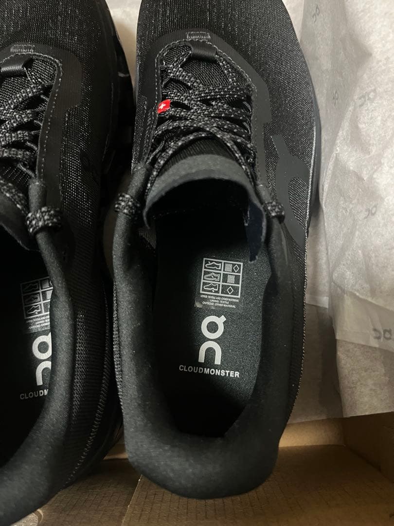【新品】オン クラウドモンスター2 メンズ 27cm スニーカー
