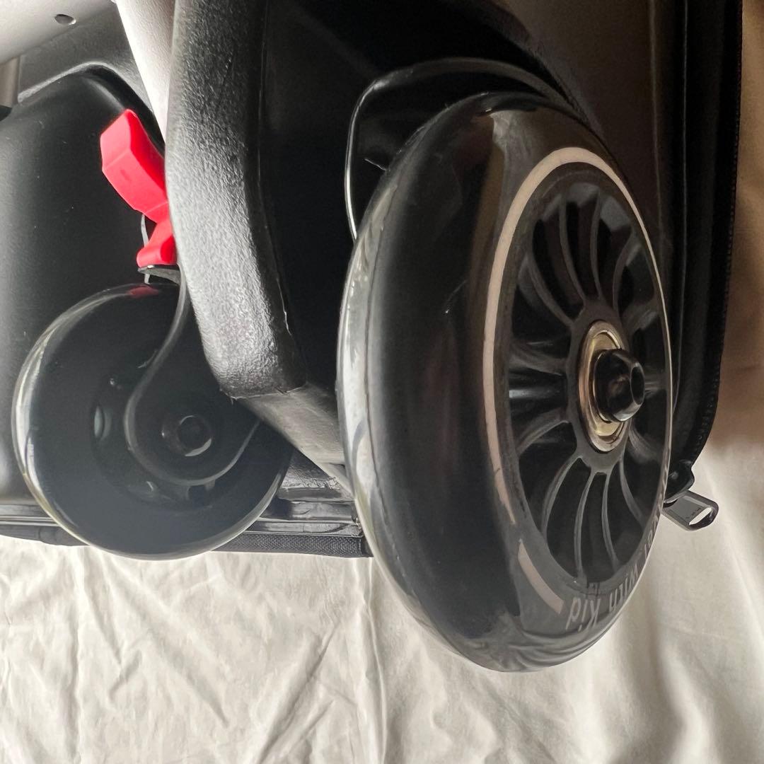 Q-BOX ブラック　乗れるスーツケース