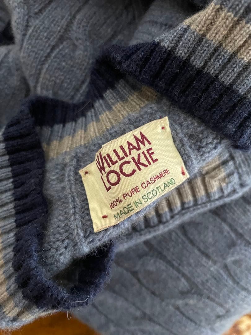 新品未使用【ウィリアムロッキー】サイズ40カシミヤ100%Vネックセーター