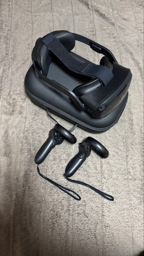 HTC VIVE Focus3 アイ•フェイストラッカー