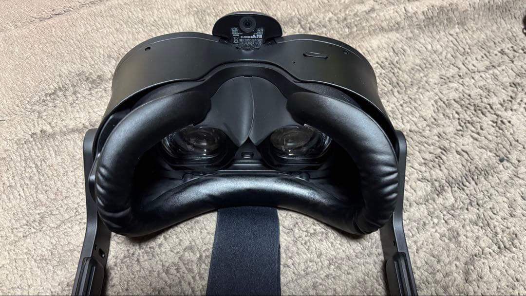 HTC VIVE Focus3 アイ•フェイストラッカー