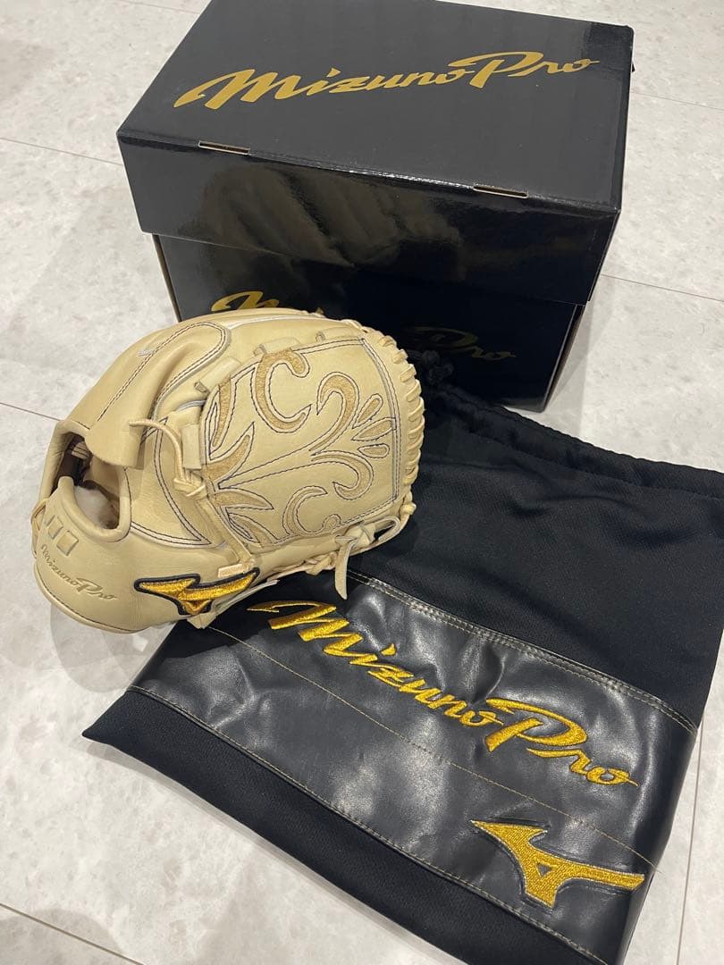 かみさん様　ミズノプロ　硬式　野球　グローブ　投手用
