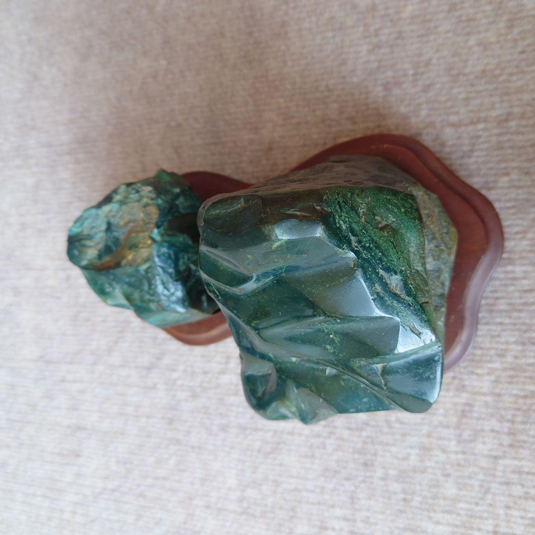 めのう　自然石　台座付き