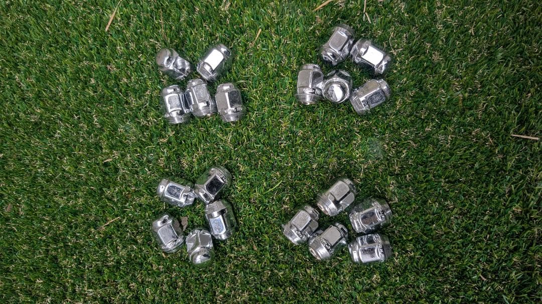 YOKOHAMA iG60 205/55R17 冬用タイヤ4本 ナット/カバー付