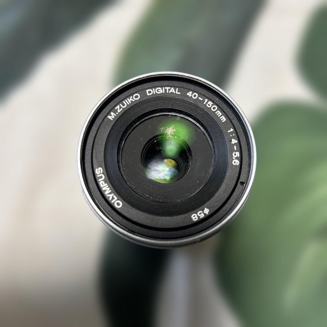 Olympus E-PL10 ホワイト/シルバー　40-150mm