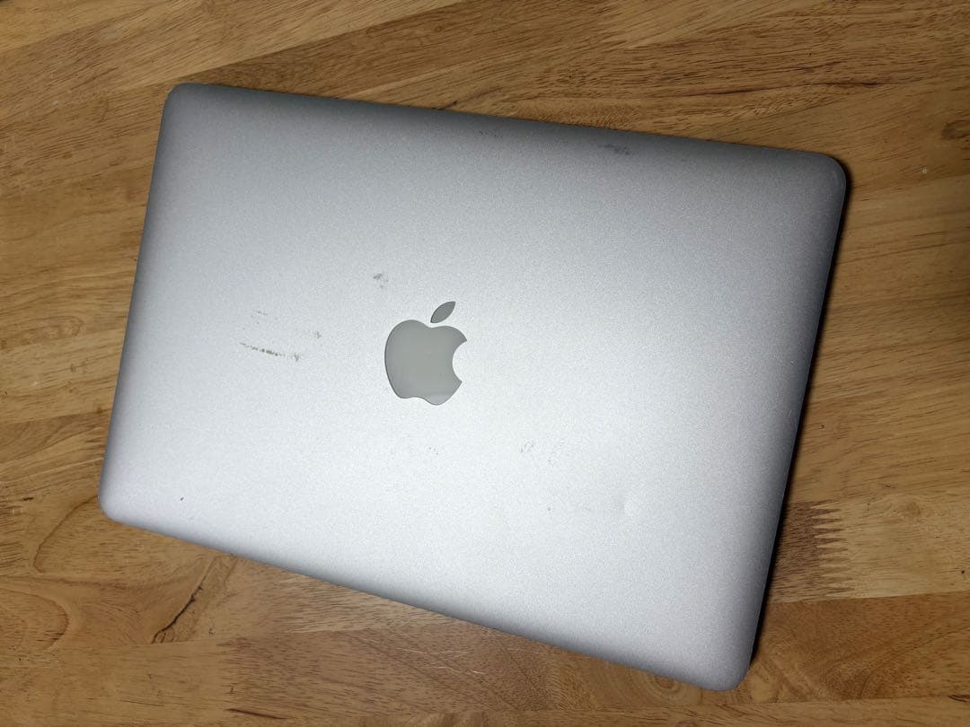 MacBook本体 MacBookPro (13-inch,Early 2015)