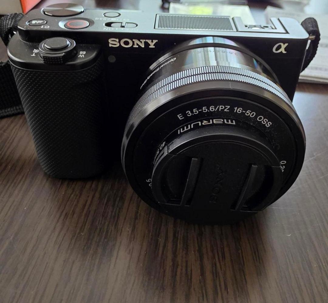 ピンクの猫 SONY ZV-E1OL レンズセット