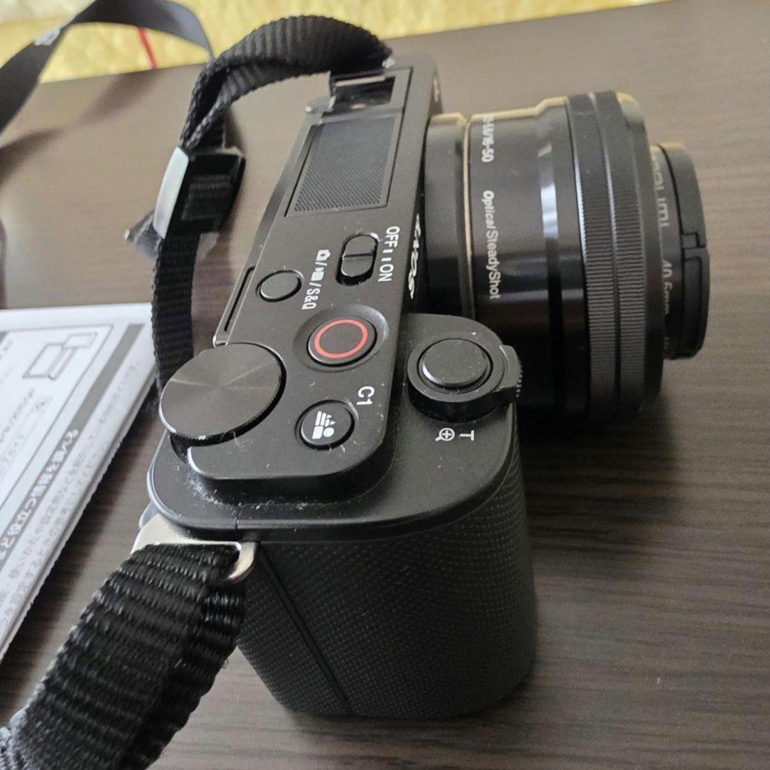 ピンクの猫 SONY ZV-E1OL レンズセット