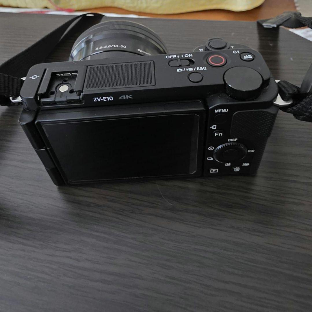 ピンクの猫 SONY ZV-E1OL レンズセット