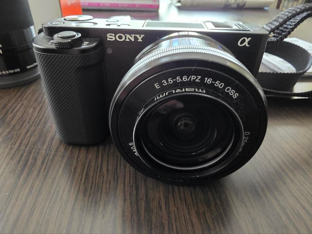 ピンクの猫 SONY ZV-E1OL レンズセット