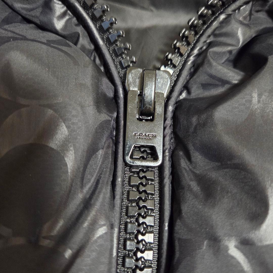 美品　COACH　ダウンジャケット　シグネチャー　短丈　黒　2way