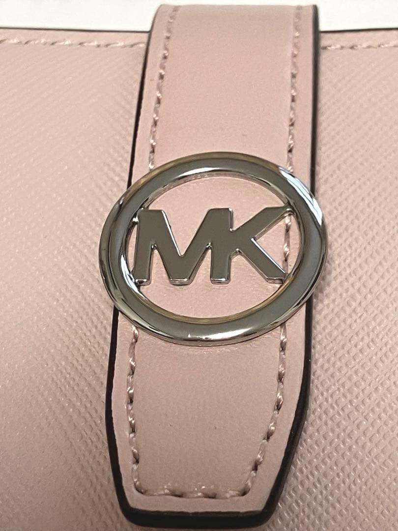 【新品タグ付き】限定色 MICHAEL KORS マイケルコース 二つ折り財布