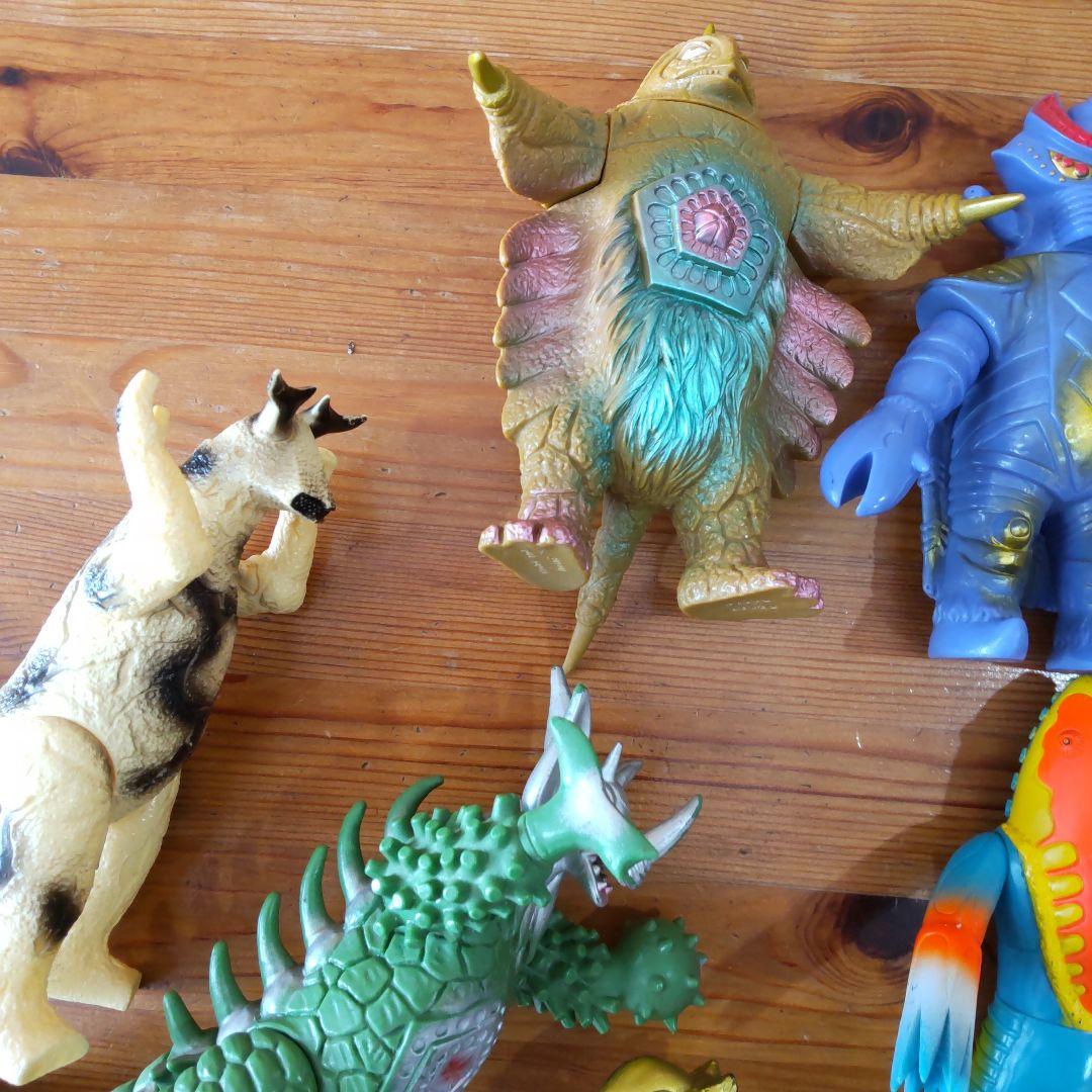 昭和ウルトラマン 　　　　　　　　　怪獣ソフビ 12体セット