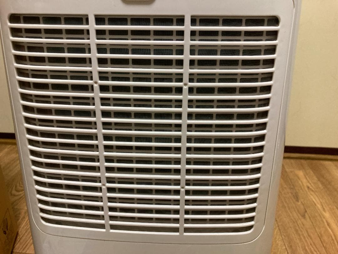 ★美品★シャープ 衣類乾燥除湿器 CV-G71-W ホワイト 2017年製