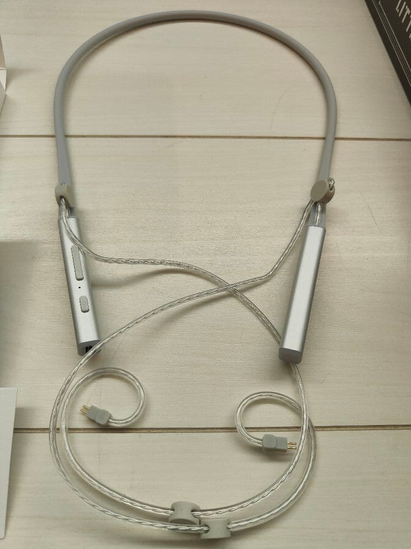 【美品】水月雨 MOONDROP LITTLE WHITE