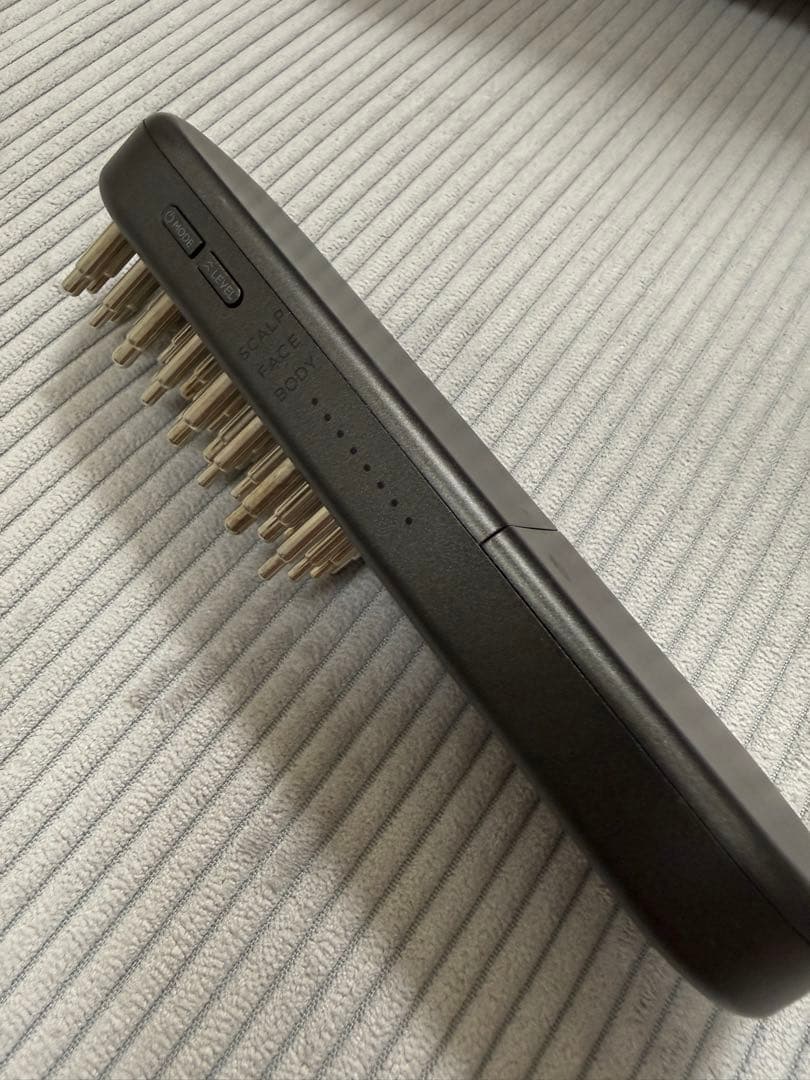 SALONIA EMSリフトブラシ3Dケア / 電気バリブラシ