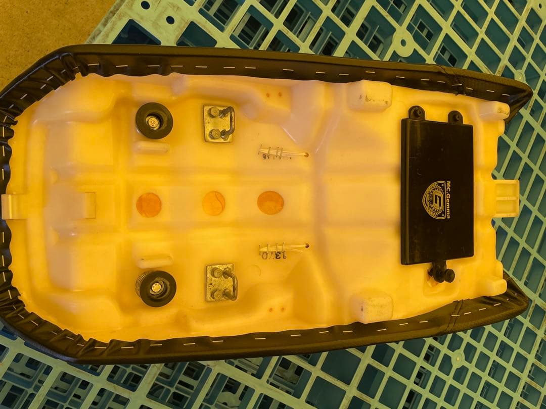 GPZ900R スポーツラグジュアリーシート