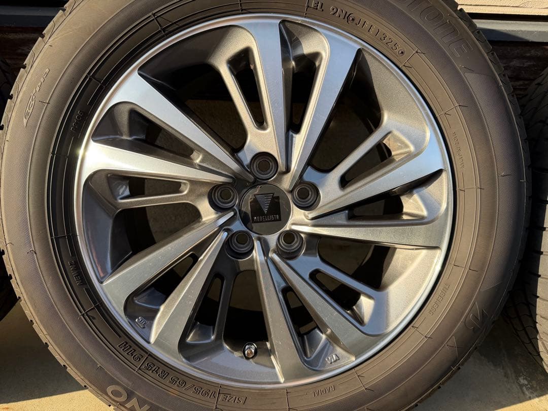 【送料無料】50プリウス　トヨタ純正モデリスタ　15インチ　4本セット