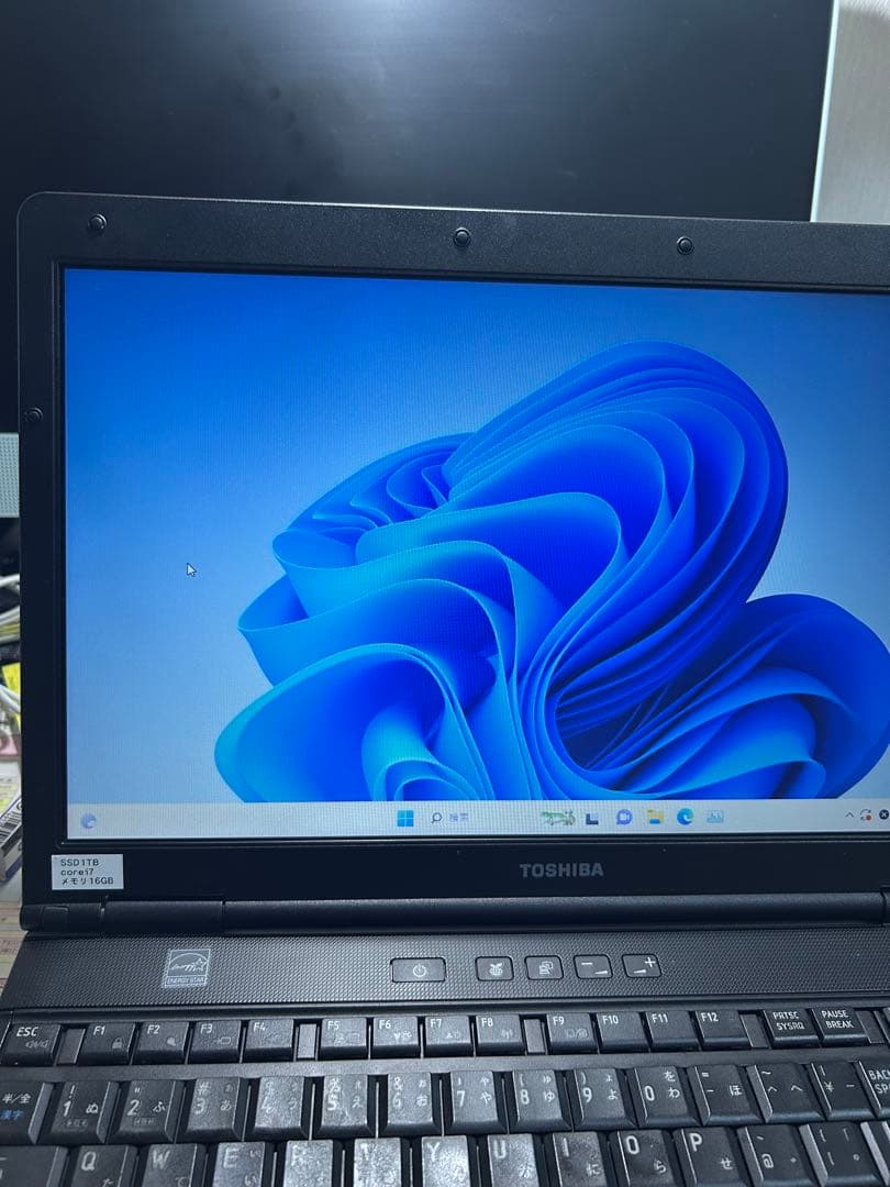 東芝ノートパソコン　Corei7 内蔵SSD 1TB メモリ16 GB