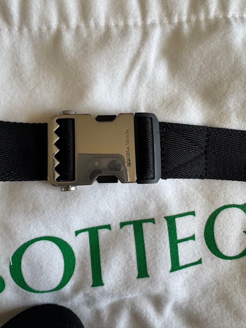 【美品】BOTTEGA VENETA BUMBAG CASSETTE