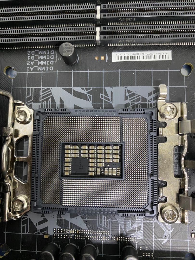 ROG STRIX Z690-F GAMING WIFI 動作確認済