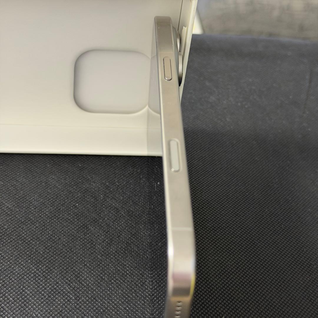 極美品　iPhone16 Pro MAX ナチュラルチタニウム512GB