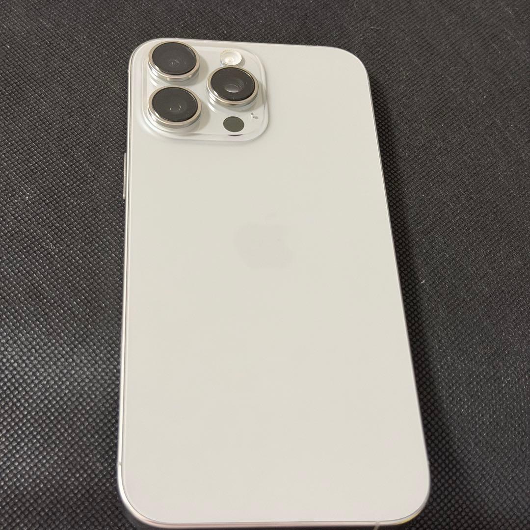 極美品　iPhone16 Pro MAX ナチュラルチタニウム512GB