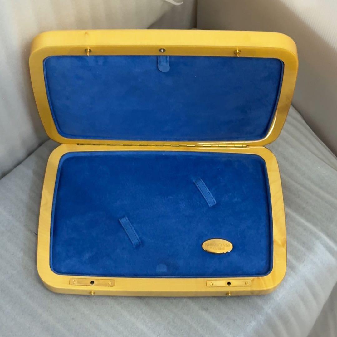 パルミジャーニフルリエ　時計ケース