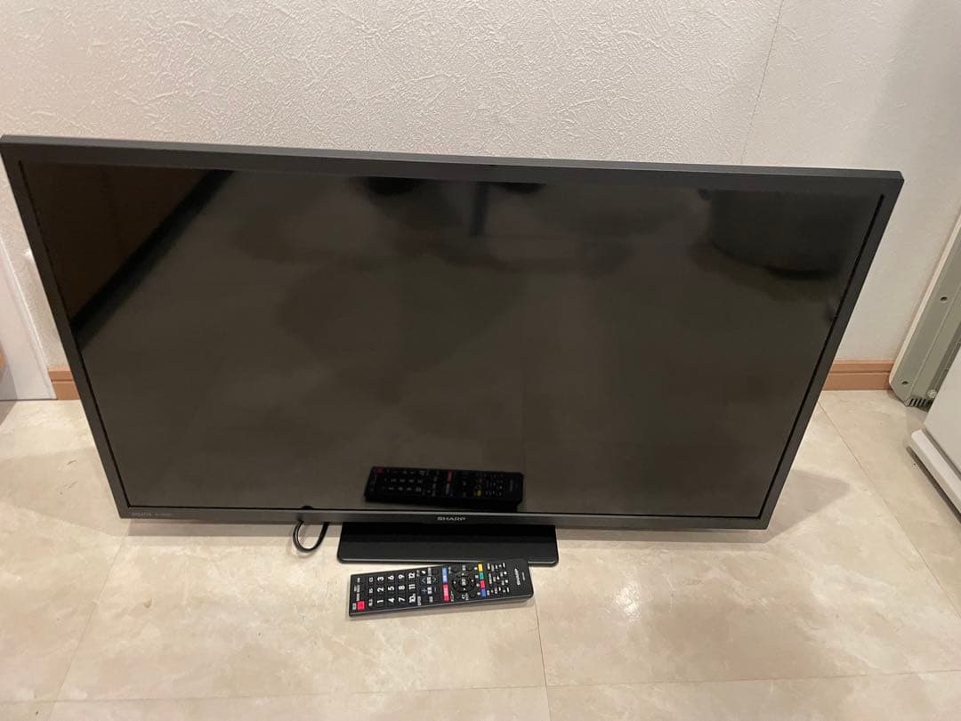 極美品 SHARP AQUOS 32型 テレビ 2T-C32GE1 2025年製