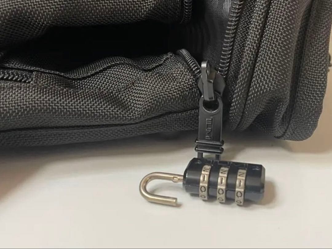 TUMI ボストンバッグ 美品 ￼ W51 CM× D21 CM ￼H32CM