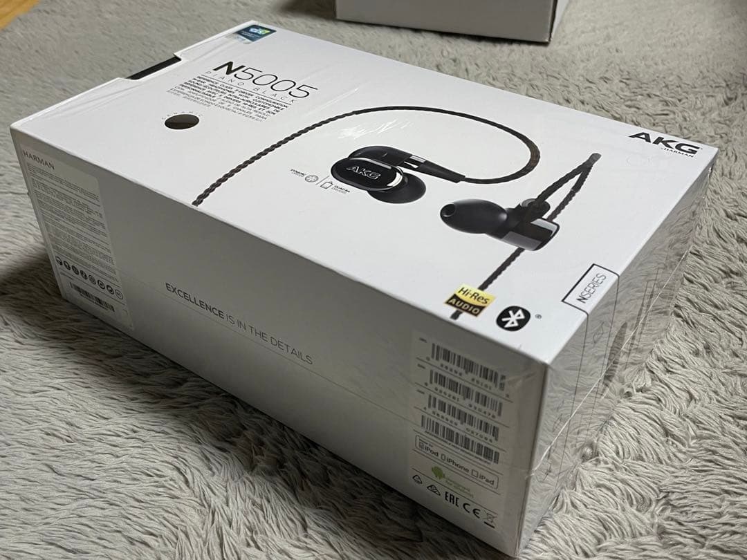 ヘッドホン AKG N5005
