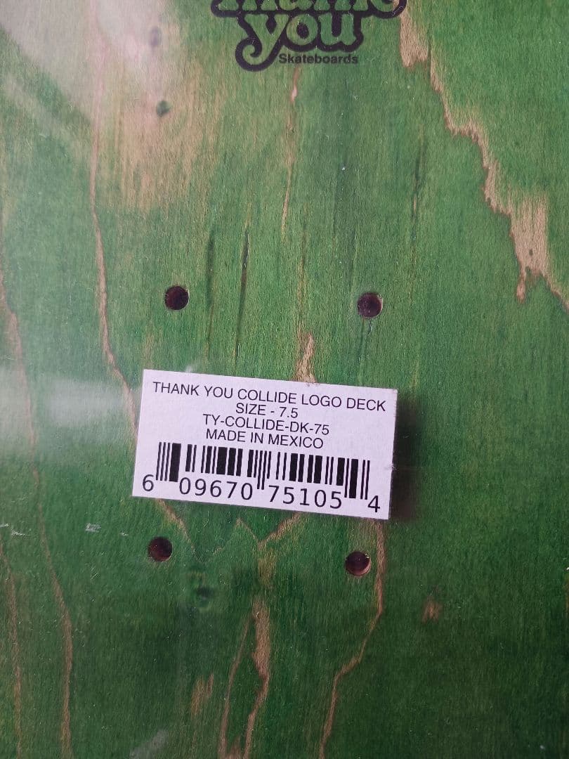 スケートボード　デッキ　7.5