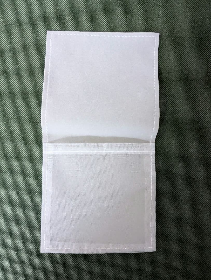 Dior ピアス【未使用/箱付き】