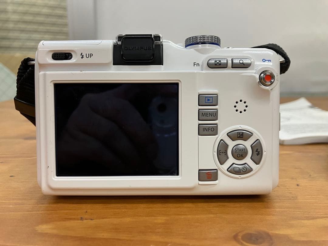 OLYMPUS PEN E-PL1s ダブルズームキット