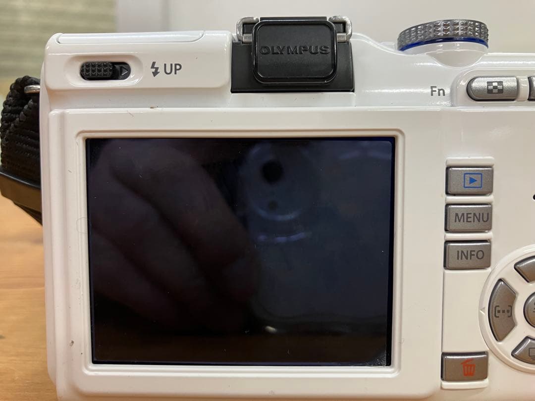 OLYMPUS PEN E-PL1s ダブルズームキット