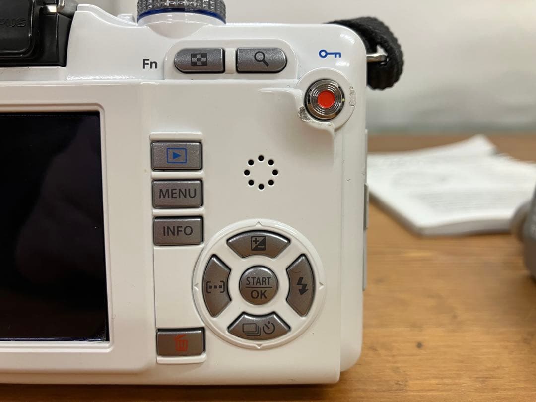 OLYMPUS PEN E-PL1s ダブルズームキット